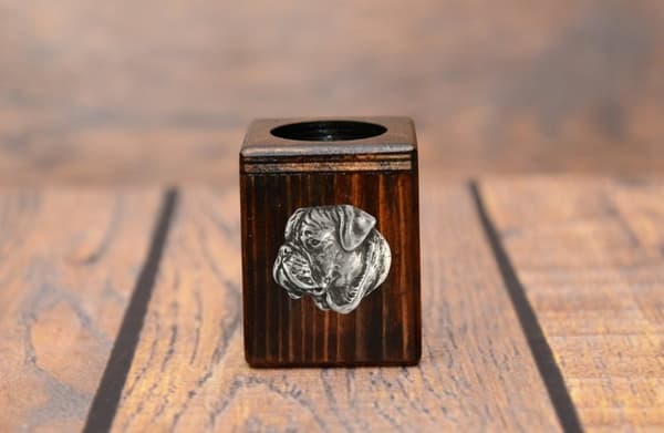 Bullmastiff, Bulmastif II - träljusstake med en hund, en unik souvenir efter förlusten av en hund, hantverk av Art-Dog
