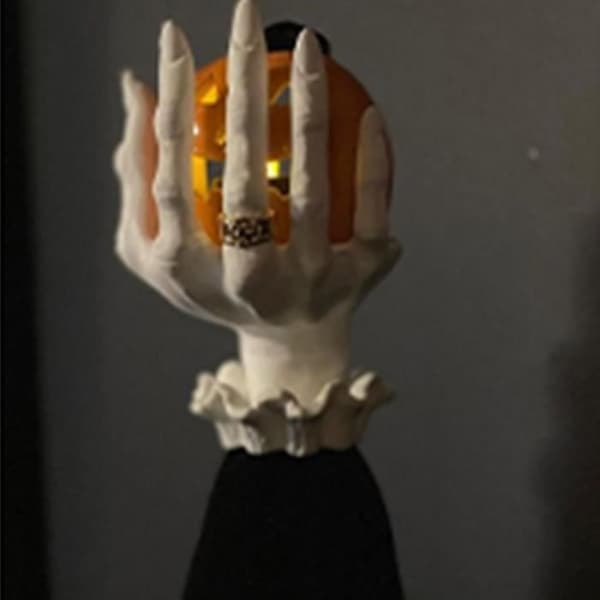 Bougeoir Halloween - ZERONE - Kandelaber i Resin - Handform - Festdekoration - 25 cm