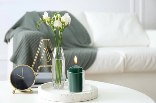Elegant rødt cylinderlys 60/100 - Perfekt til enhver lejlighed!