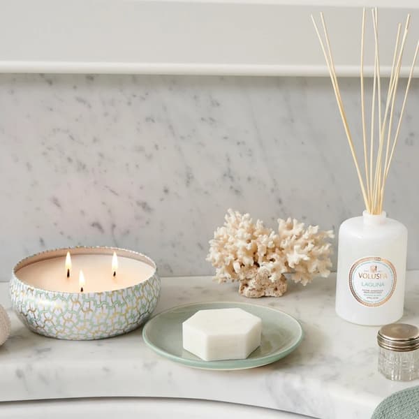 Voluspa 3-Wick Candle Decorative Tin Laguna 340g