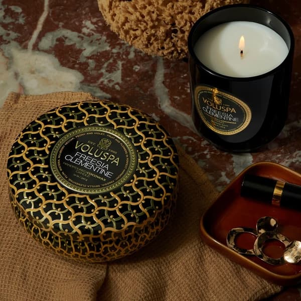Voluspa 3-Wick Candle Decorative Tin Freesia Clementine 340g