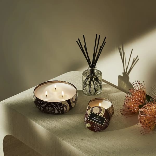 Voluspa 3-Wick Candle Decorative Tin Forbidden Fig 340g