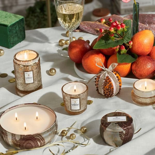 Voluspa 3-Wick Candle Decorative Tin Gilt Pomander & Hinoki 340g