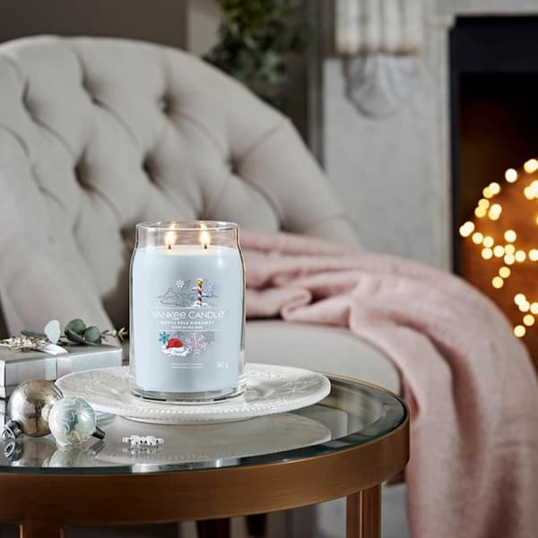 Yankee Candle Signature Large Jar North Pole Hideaway 567g