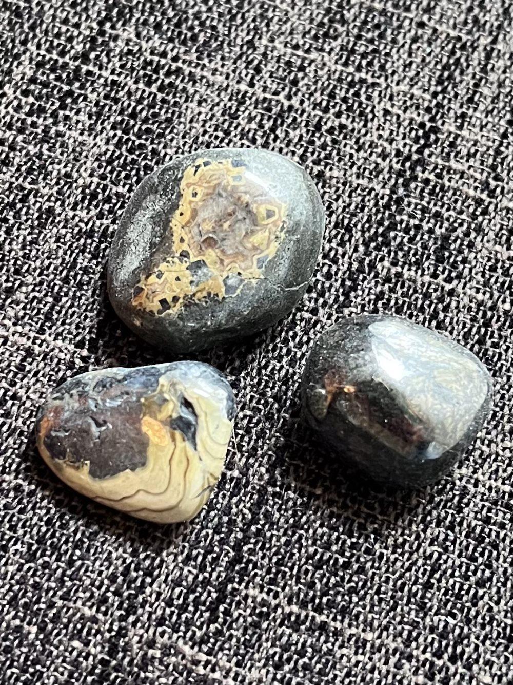 Schalenblende, trumlad 20-25mm A+ 1 st