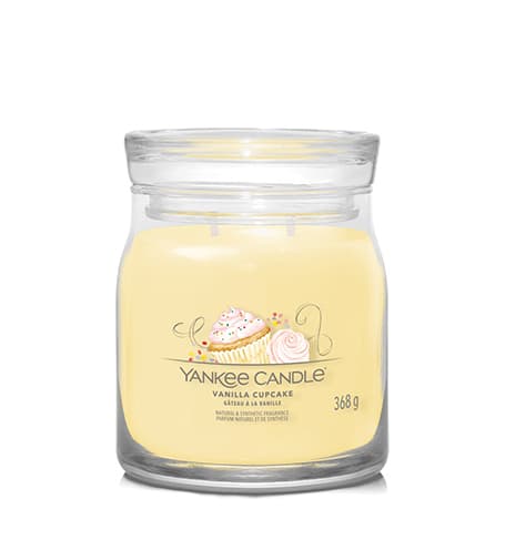 Yankee Candle Vanilla Cupcake signature medium candle 368 g