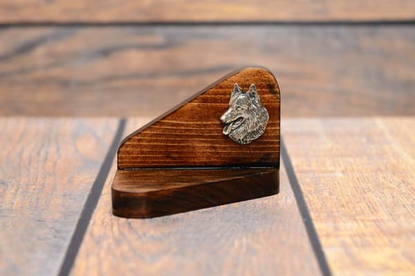 Belgianpaimenkoira, Belgianpaimenkoira - puinen kynttilänjalka koiran kanssa, kynttilänjalka, Art-Dogin koiramuistomerkki