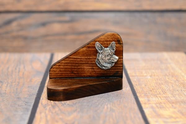 Cardigan Welsh Corgi - puinen kynttilänjalka koiralla, kynttilänjalka, Art-Dogin koiramuistomerkki