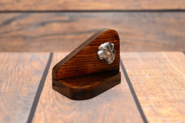 Border Terrier - träljusstake med hund, värmeljusställ, hundminnesmärke av Art-Dog