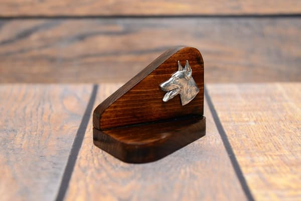 Doberman, Dobermann - träljusstake med hund, värmeljusställ, hundminnesmärke av Art-Dog