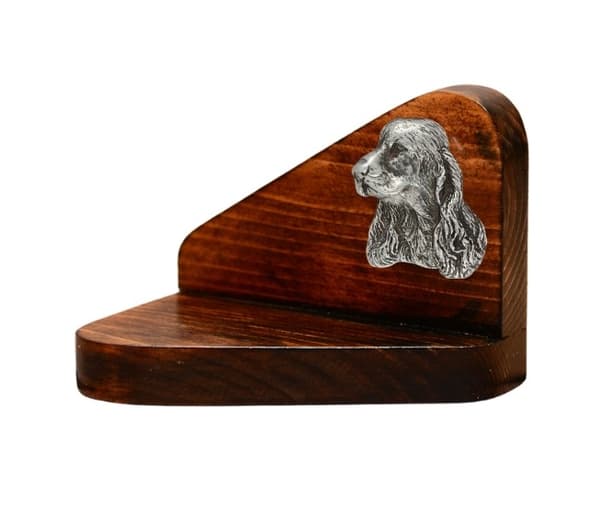 Engelsk Cocker Spaniel - træ lysestage med en hund, fyrfadslys stativ, hunde mindesmærke af Art-Dog
