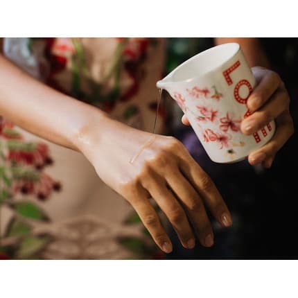 Oskia The Love Massage Candle 200g
