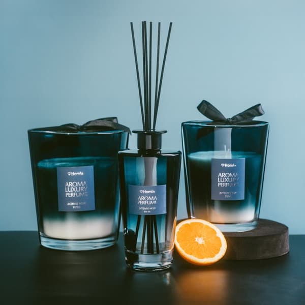 Tuoksukynttilä | EMBER | Intense Noir | 700g | 740244