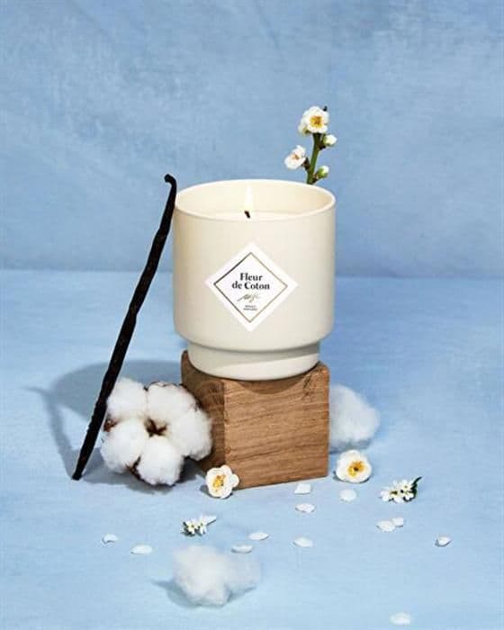 Doftljus 36h med silverarmband Les Surprenantes Fleur de Coton 320288