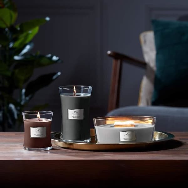 WoodWick Ellipse doftljus med knastrande träveke | Lavendel och Ceder
