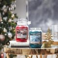 Miniatyrbild 3 av 4: Bougie Jar Parfym - Yankee Candle - Söt Pepparkaka - 150 Timmars Brinntid - Röd