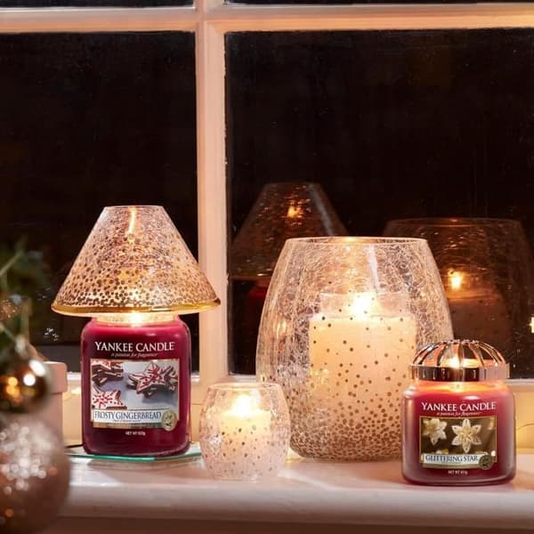 Bougie Jar Parfym - Yankee Candle - Söt Pepparkaka - 150 Timmars Brinntid - Röd