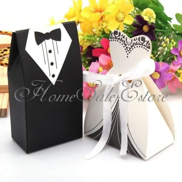 TD® Set med 100 st Bröllopsfavoritboxar för gäster - 50 st Black Groom + 50 st White Bride, Chokladgodis