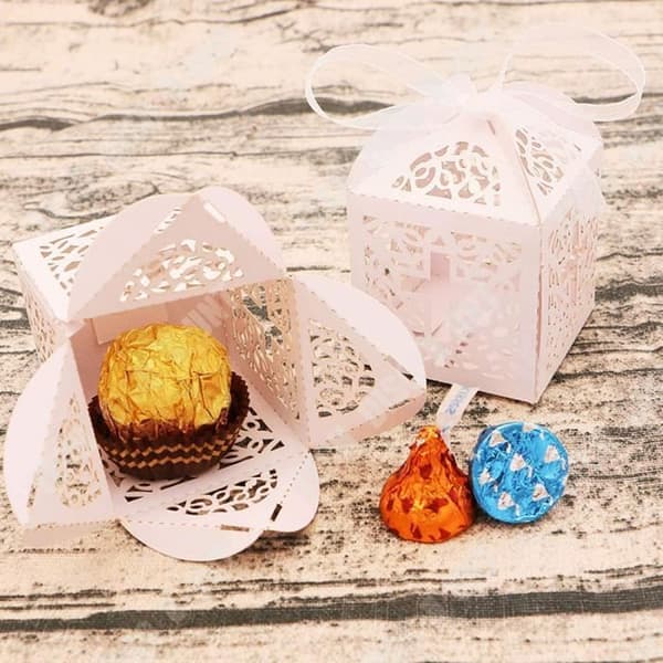 TD® 50 stycken White Favor Box Kronmönster Jul Bröllopspresent Präglat Mönster Bröllop Favor Box