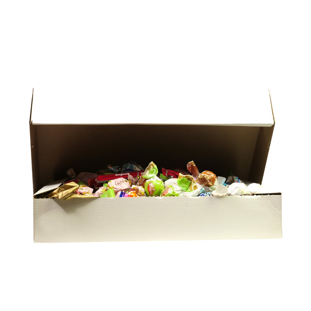 Vit presentbox med godis