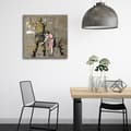 Miniatyrbild 2 av 4: Legendarte - Målning, tryck på duk - Ung flicka och en soldat, Banksy cm. 90x90