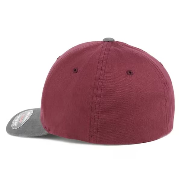 Yupoong Flexfit Unisex Classic Varsity Snapback Cap