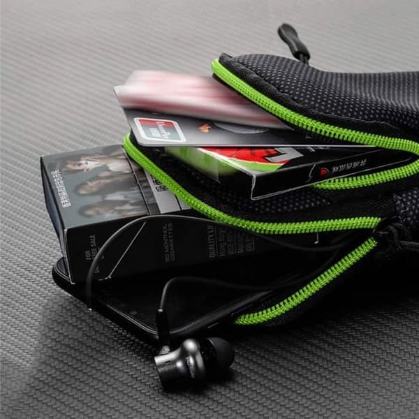 Sportarmband med 2 fickor med dragkedjor Neopren Anti-perspirant Svart Swissten Green