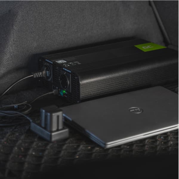 Green Cell - Spændingsomformer Green Cell® Inverter 12V til 230V 2000W/4000W Ren sinusbølge