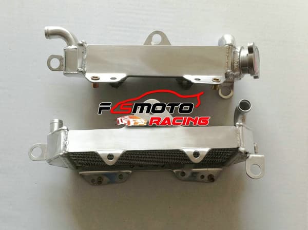 Aluminiumkylare för Kawasaki KX250, perfekt passform för modellerna 1987-1989, effektiv kylprestanda, hållbar konstruktion.