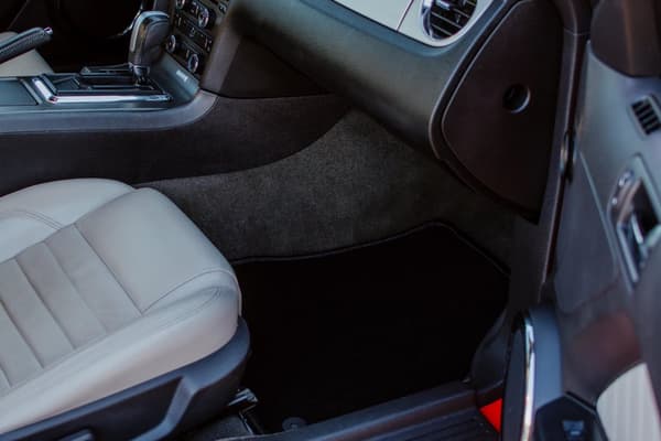 Sorte frontmåtter til: BMW 7 F02 xDrive (2008-2015)
