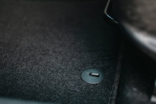 BASIC svarta velourmattor för: Jeep Wrangler JL 4 dörrar (2017-)