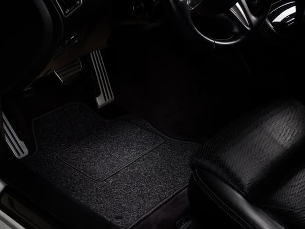 ANTHRA-automatot: Audi e-Tron SUV (2018-)