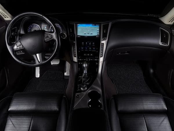 ANTHRA-automatot: Audi e-Tron SUV (2018-)
