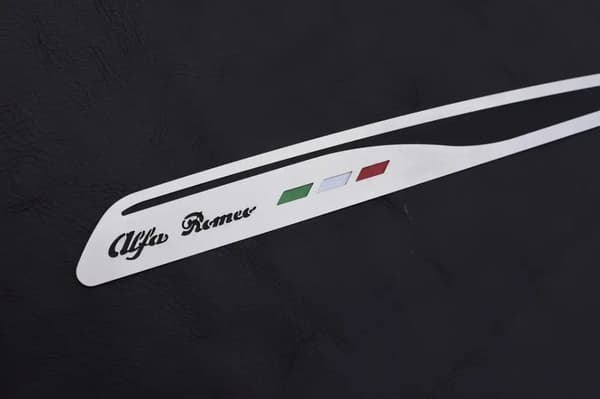 Alfa Romeo Giulia Interiørbeklædninger, Stilfuldt Design, Præcist Fit, Holdbart Materiale