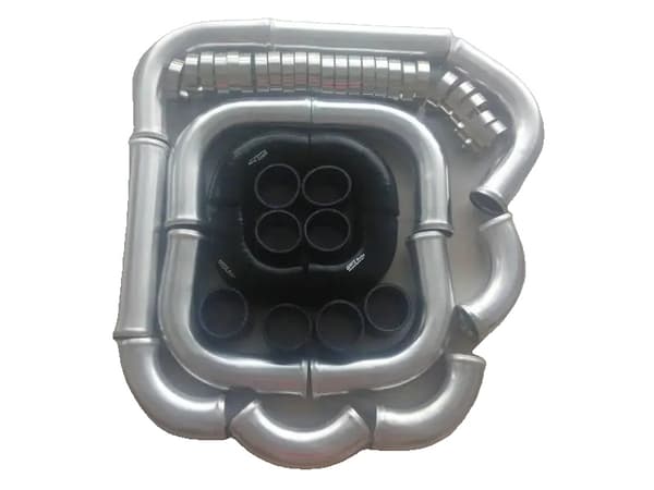 3-tums aluminium intercooler turbo rör, inkluderar silikon slangar, T-klämmor,Svart