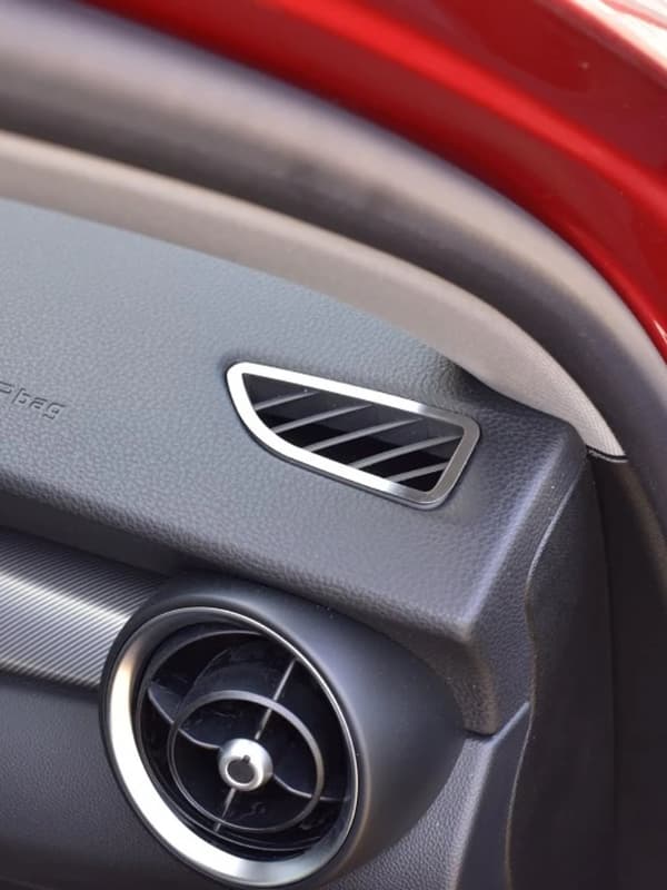 Alfa Romeo Giulia Ilmastointikansio Lisävarusteet, Helppo Asennus, Räätälöity Sopivuus, Kestävä Materiaali