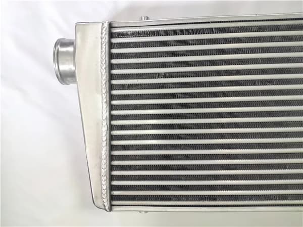 Universell Turbo Intercooler, 600x300x70mm Storlek, Hållbar Legerad Aluminium, 3" In/Ut-rör