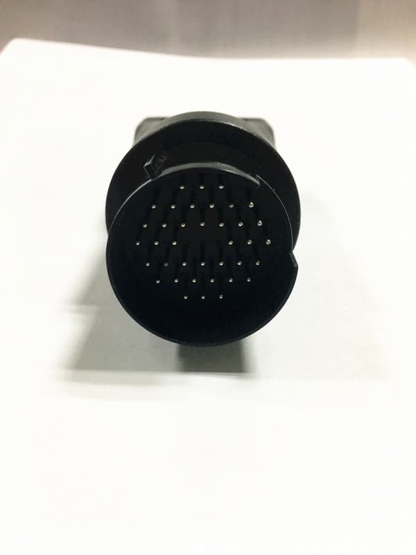 Mercedes MB 38 pin kontakt till iCarsoft OBD2
