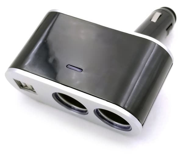 Omega OUC914 Car Charger Socket Spliiter 12 / 24V / 2 X USB 2.4A