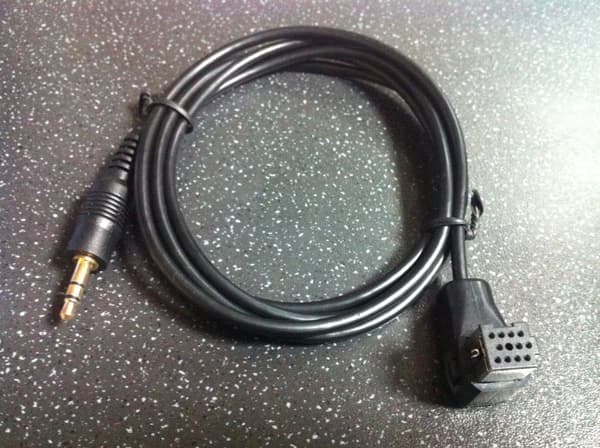 AUX IN AUXILIARY INPUT 3.5MM JACK ADAPTER LEAD CABLE MP3 FOR PIONEER