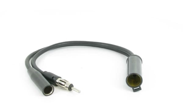 CT27AA68 CAR RADIO AERIAL ANTENNA ADAPTOR LEAD FITS NISSAN QX SERENA SKYLINE