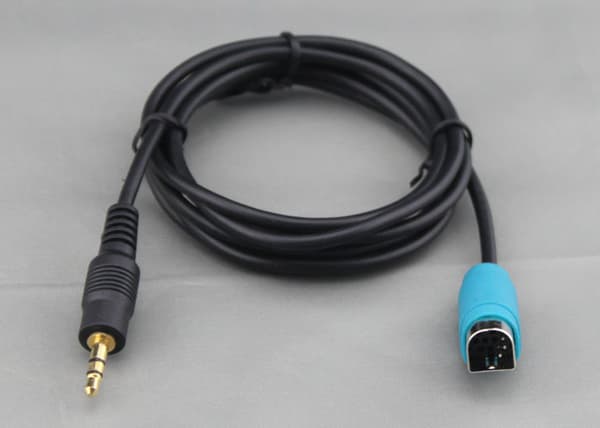 KCE-236B AUX ADAPTOR CABLE LEAD D SHAPED PLUG MP3 FOR ALPINE 2007-2009