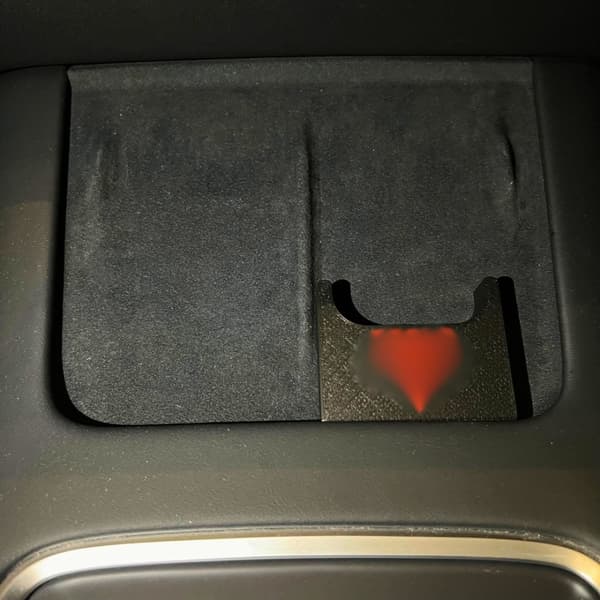 Airpods-løfter for å lade for Tesla