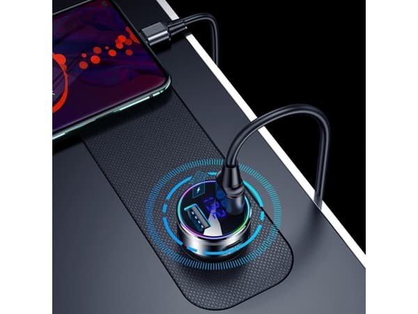 Maclean autolaturi, näytöllä, alumiini, volttimittari, USB 1x QC 3.0, USB 1x 5V/2.4A, RGB LED, MCE375
