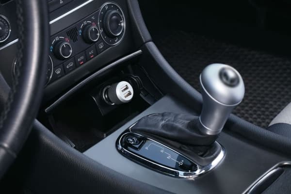 Just Mobile Highway Max - Bilstrømadapter - 2.1 A - 2 utgangskontakter (USB) - på kabel: Micro-USB