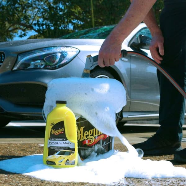 MEGUIAR'S - ULTIMATE Wash &amp; Wax SCHAMPOO
