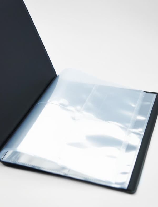 Ultra Pro - 4-Pocket Portfolio Pärm - Pokemon Gallery Series Frosted Forest