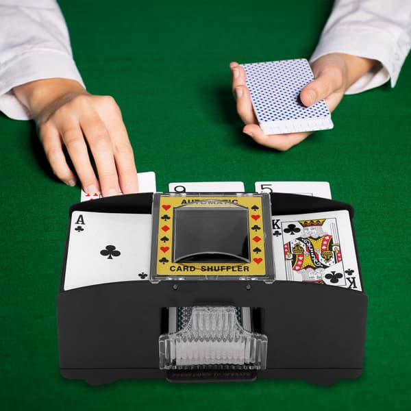 Spelkortsblandare med 2 blå kortlekar, batteridrift