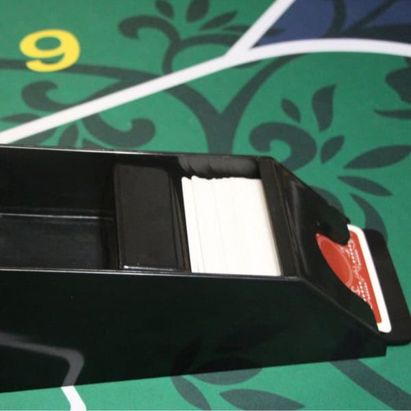 INF 6 pakkaa korttien sekoitin - Automaattinen korttien jakaja pokeriin, Blackjackiin