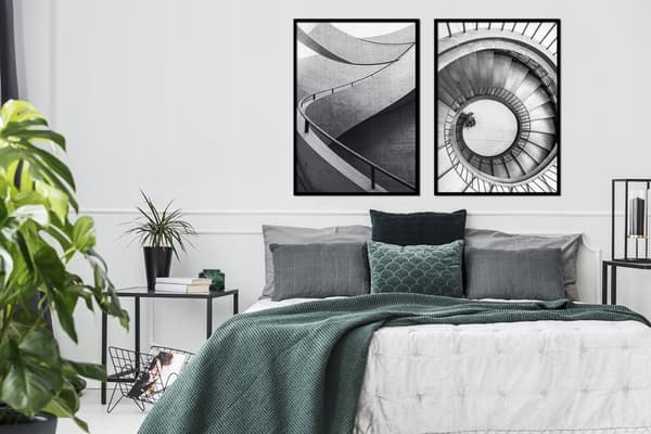 TAVELPOSTERS I RAM 53x73cm Diptyk Set med 2 tavlor Spiraltrappa P1717